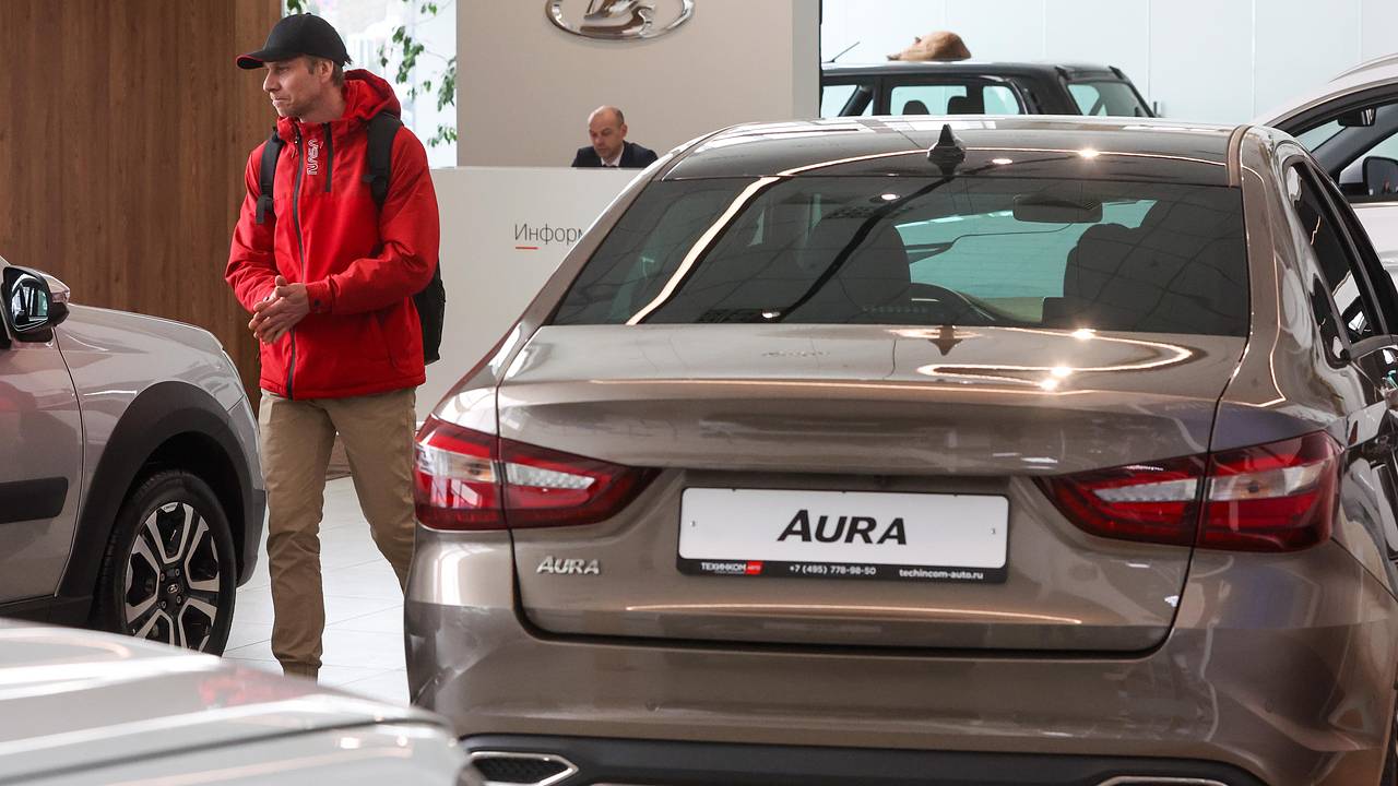 Названы самые подешевевшие в России автомобили