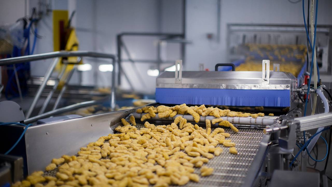 Врач посоветовала отказаться от одного вида продуктов во время лечения рака