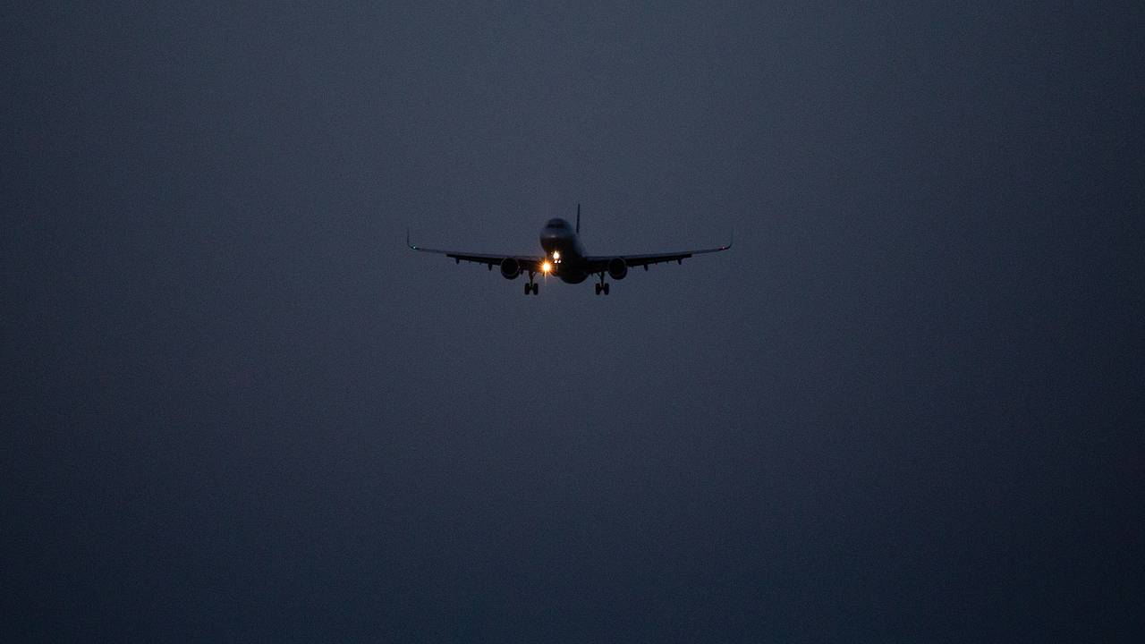 Зарубежная авиакомпания воспротивилась одному предмету одежды на пассажирах