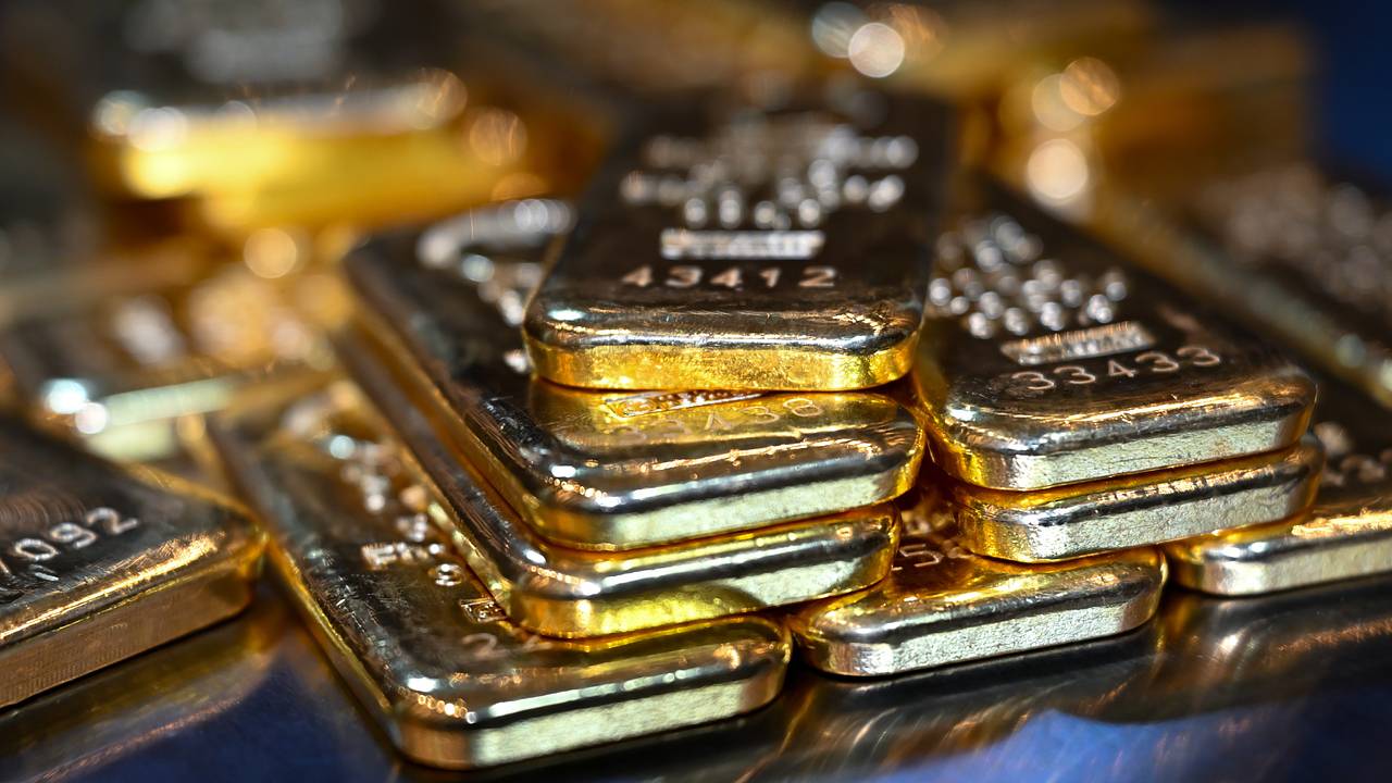 Объем проданного из национальной кубышки золота оценили
