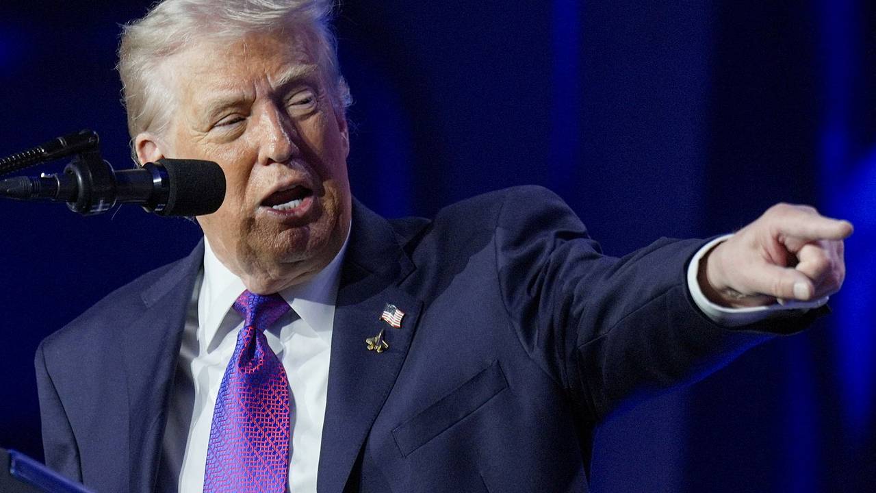 Трамп пообещал с оружием в руках защитить одну территорию