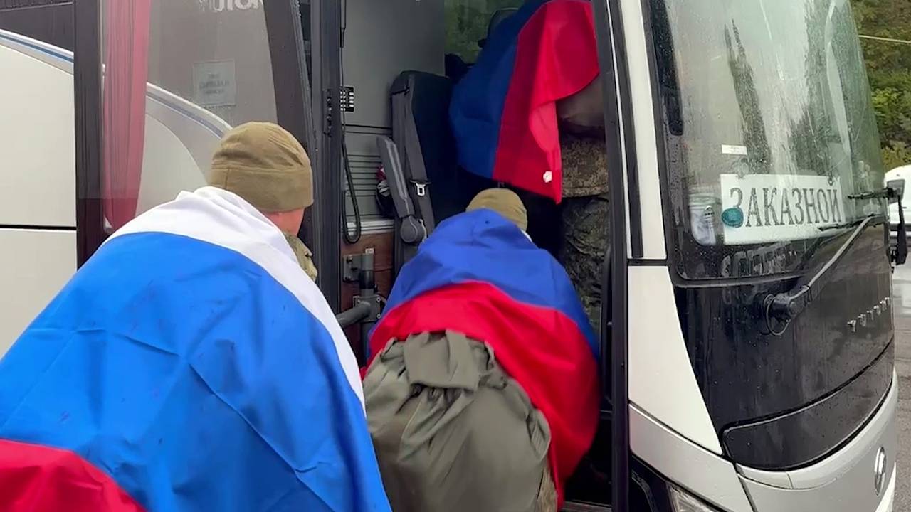 Стала известно реакция матери бойца СВО на возвращение сына после года в плену