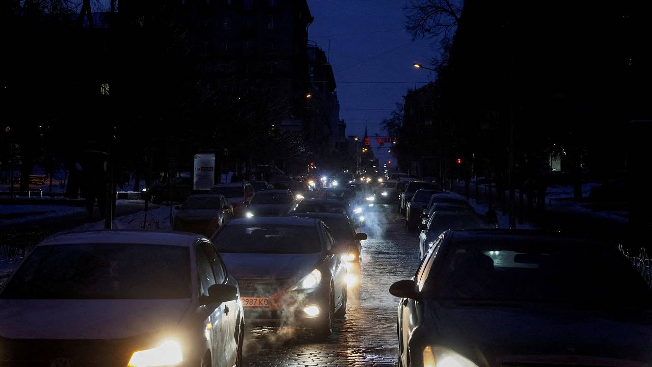 Число оставшихся без света вечером районов Киева возросло
