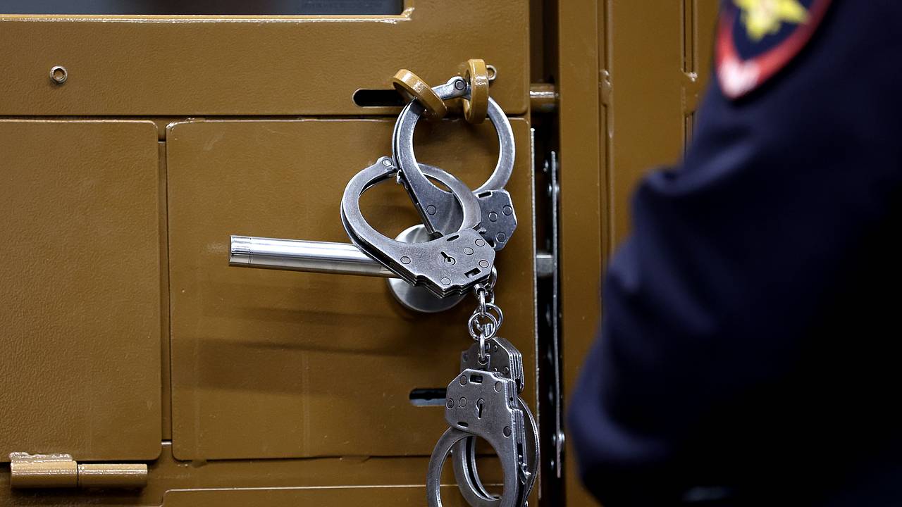 Замглавы департамента МЧС арестовали за взятку