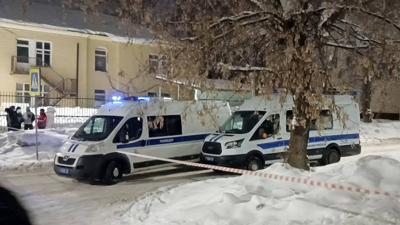 Раскрыты подробности о состоянии напавшего на общежитие в Уфе подростка