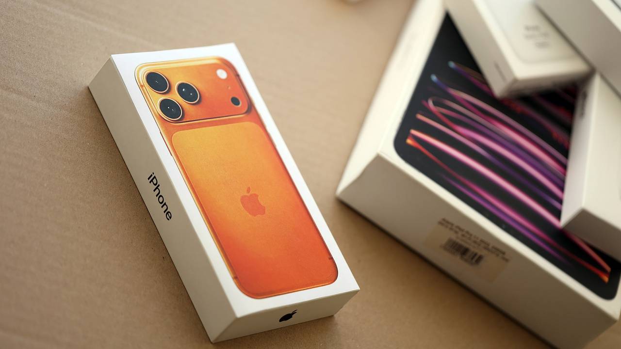 В России заметили серые поставки техники Apple с Украины
