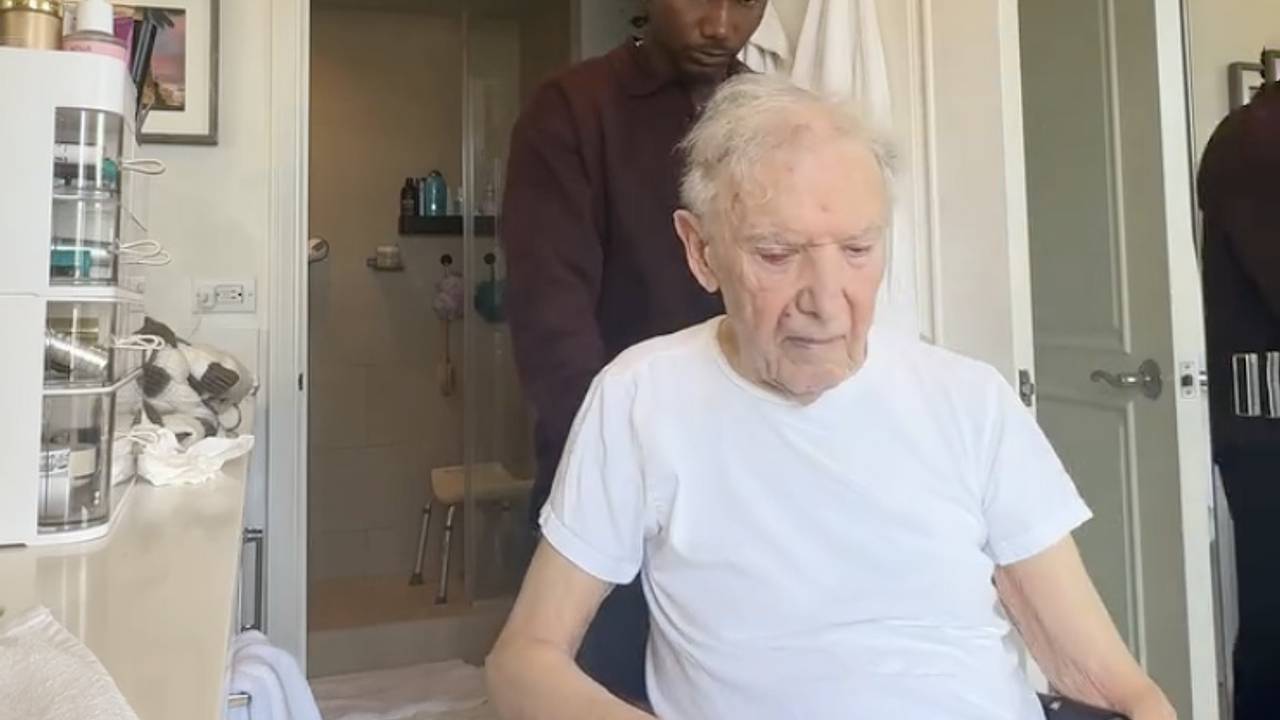 Дружба с 91-летним ветераном спасла бездомного мужчину Дружба с 91-летним ветераном спасла бездомного мужчину