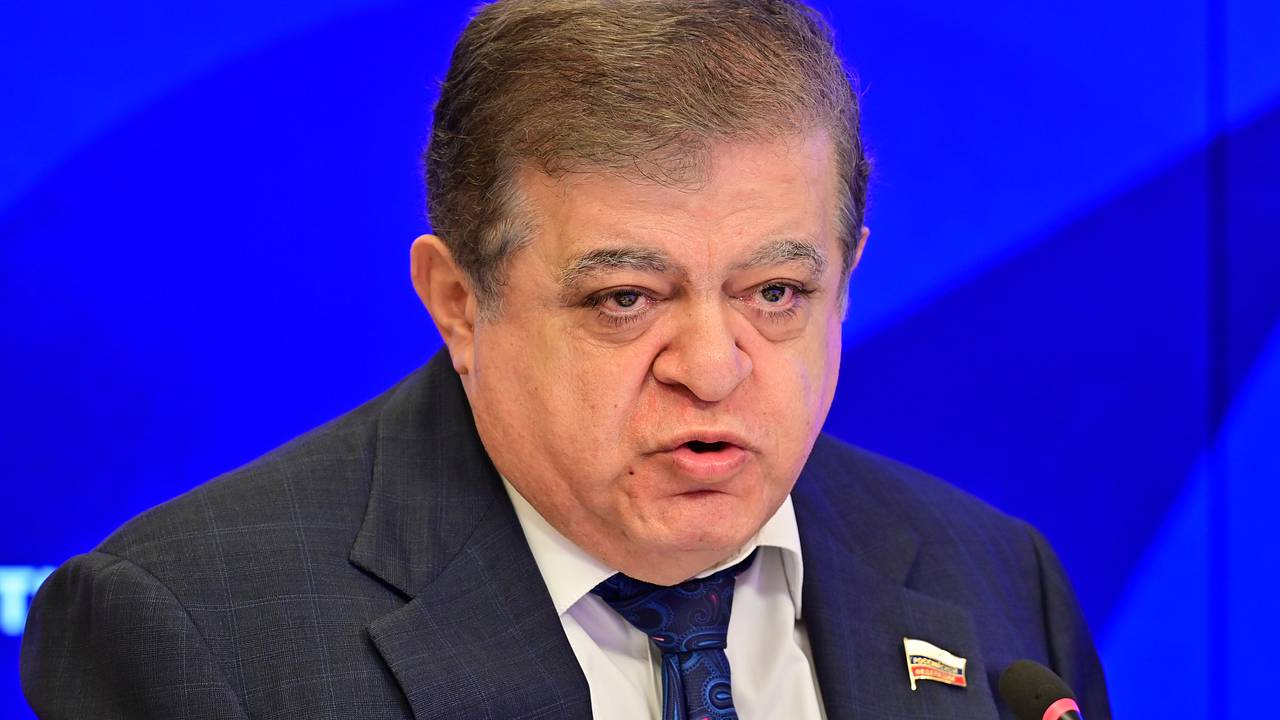В России резко отреагировали на желание ЕС ввести санкции против портов третьих стран В России резко отреагировали на желание ЕС ввести санкции против портов третьих стран