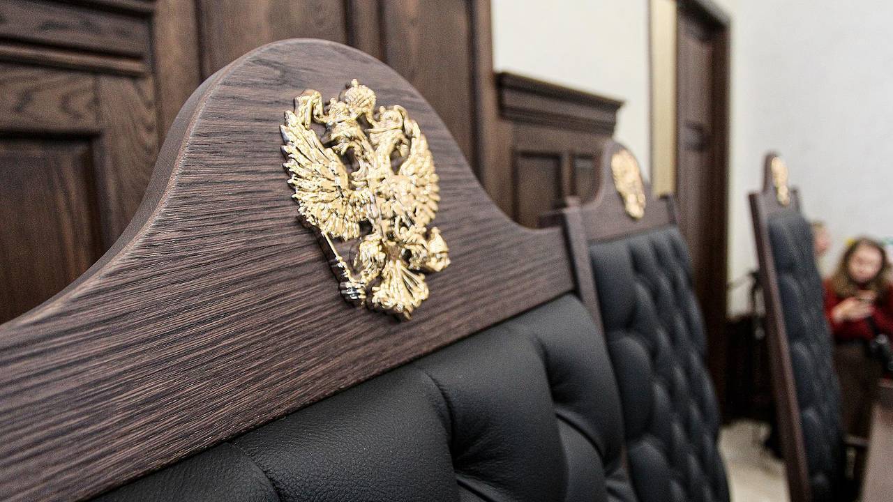 Суд обосновал принятое решение словами «первое слово дороже второго»