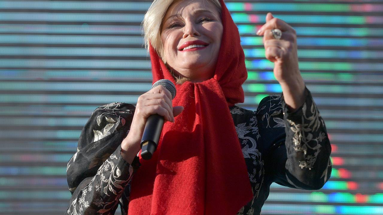 Цыганова захотела станцевать с Богомоловым