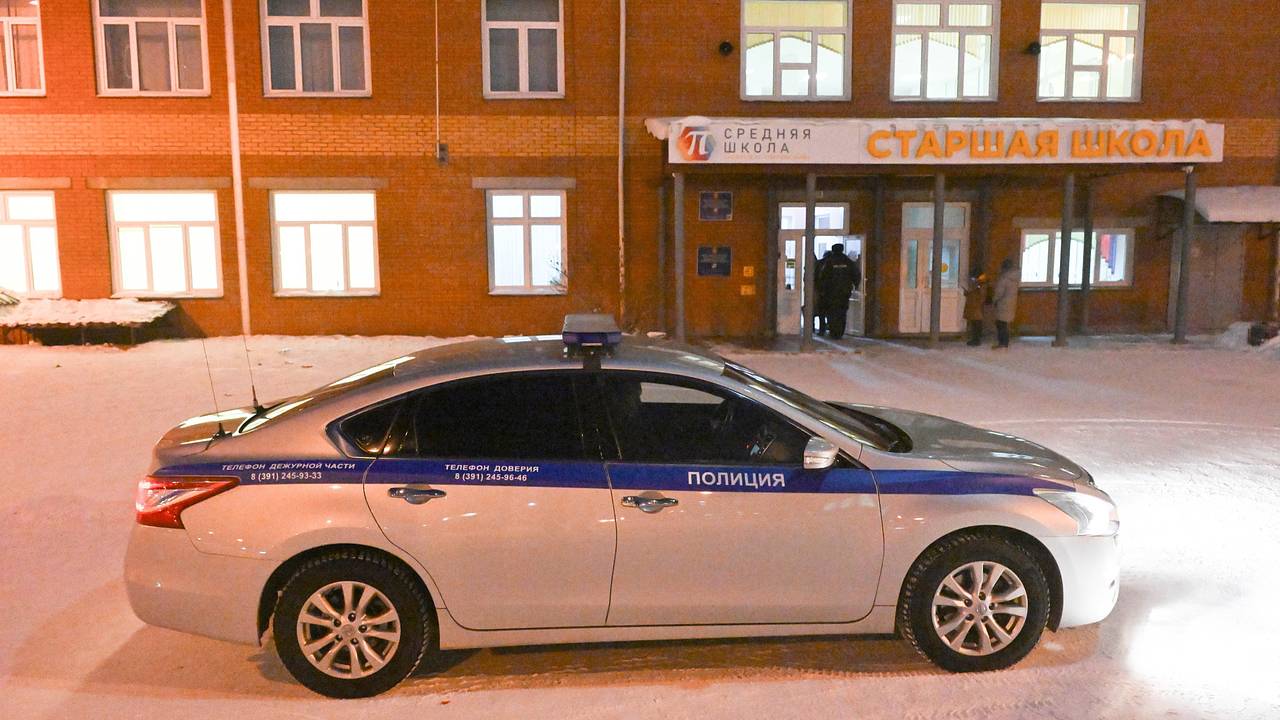 Появились данные о состоянии российских школьников после попытки одноклассницы поджечь их