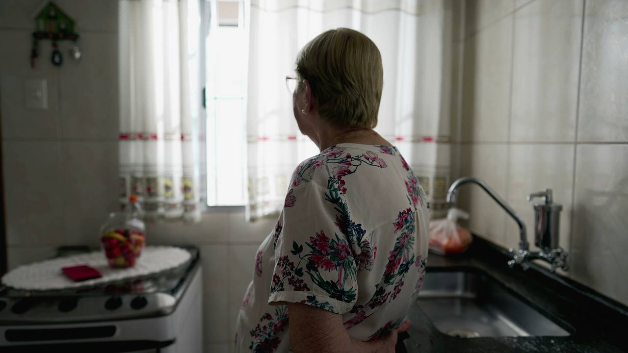 Необычные кухонные привычки выдали деменцию у 54-летней женщины