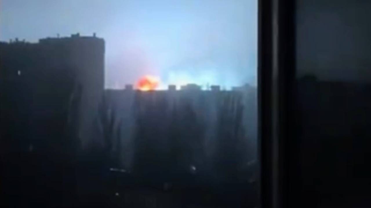 Появилось видео мощного удара России по Одессе Появилось видео мощного удара России по Одессе