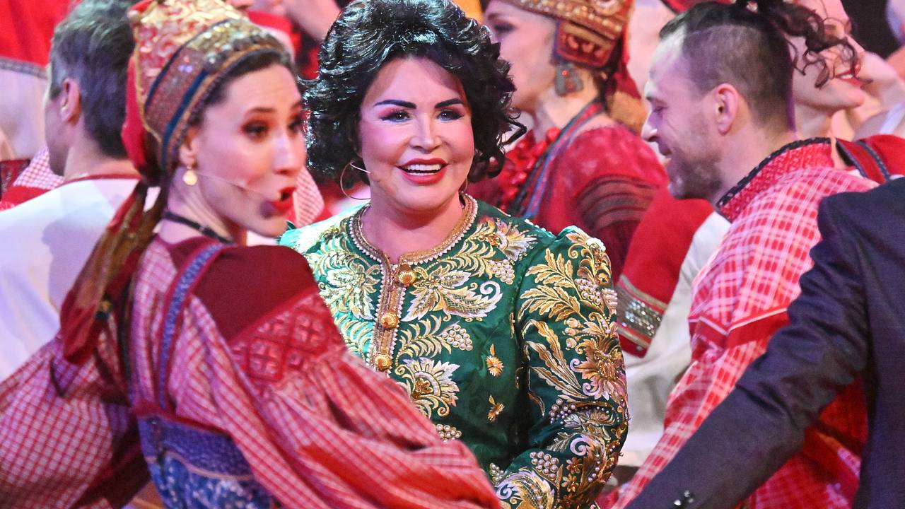 С театра Кадышевой потребовали миллионы рублей через суд