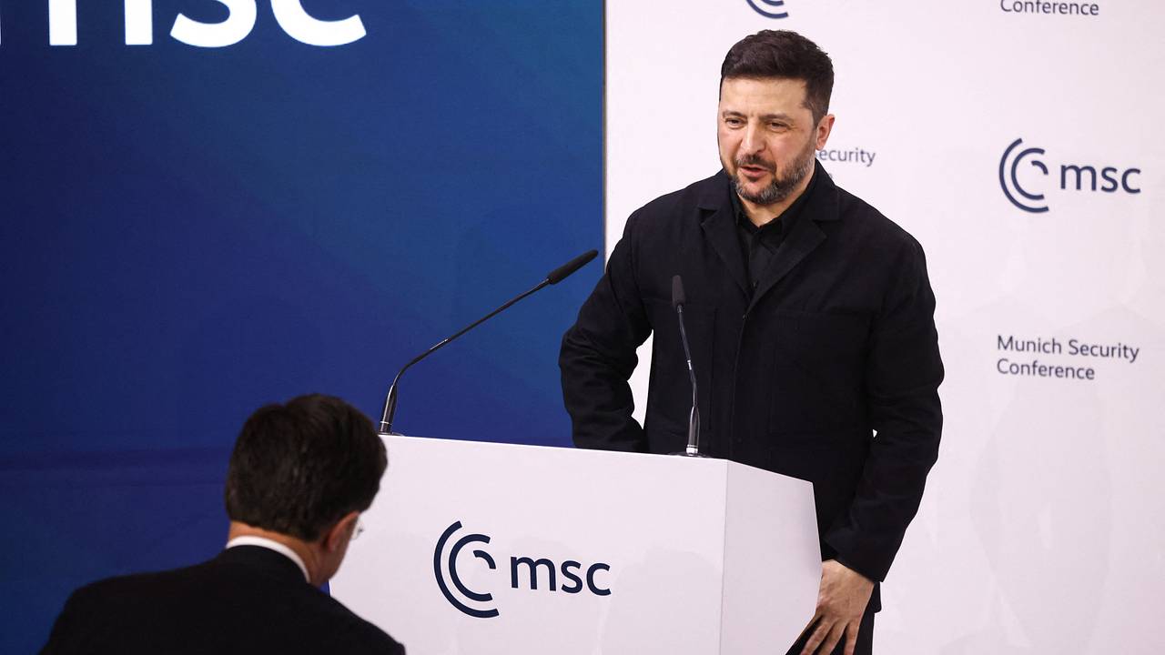 Зеленский заявил о разрушительном ударе по энергетике Украине накануне переговоров