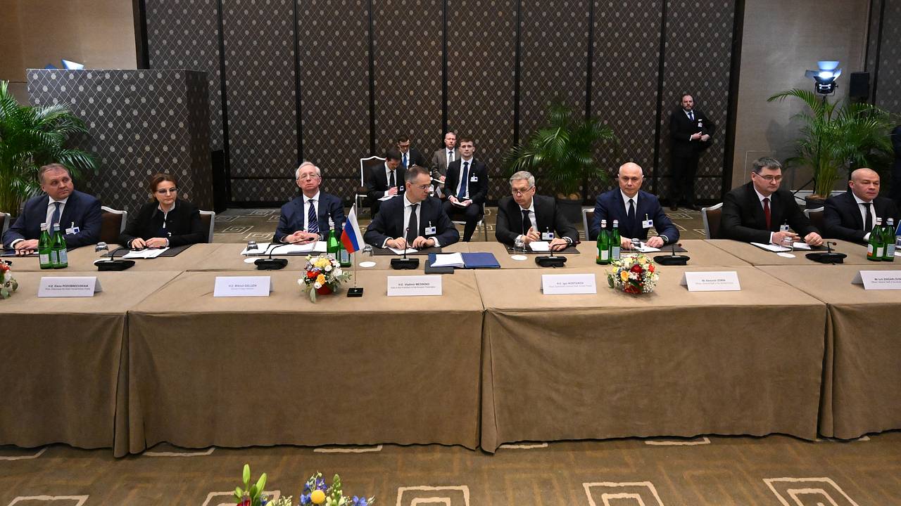 Стало известно о завершении переговоров по политическим вопросам в Женеве Стало известно о завершении переговоров по политическим вопросам в Женеве