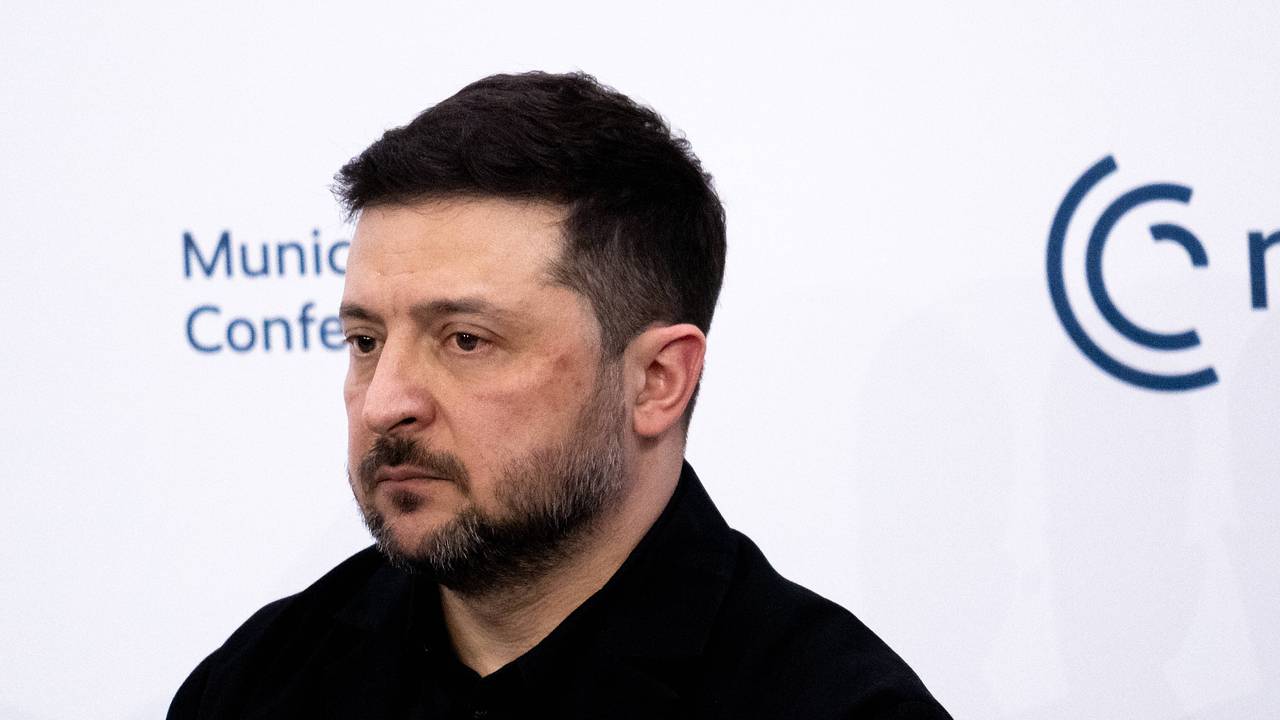 Зеленский рассказал о необычных словах Уиткоффа перед переговорами с Россией Зеленский рассказал о необычных словах Уиткоффа перед переговорами с Россией