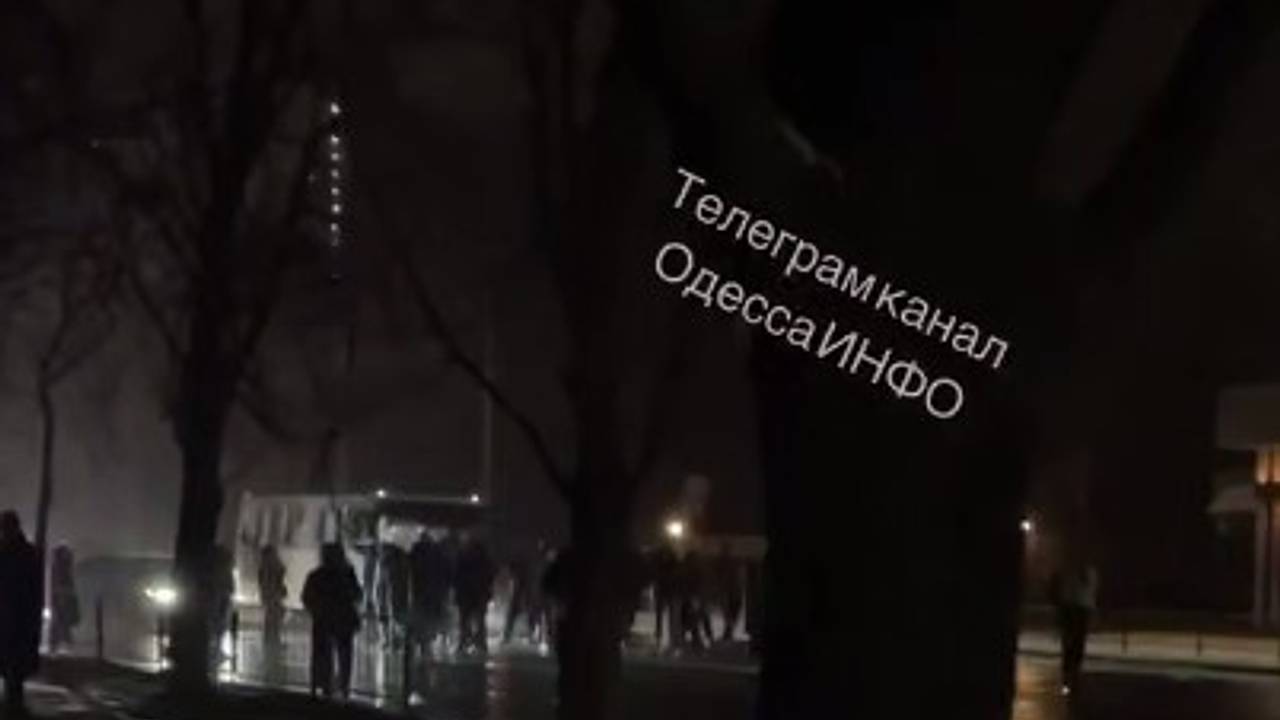 Жители Одессы начали перекрывать улицы в знак протеста