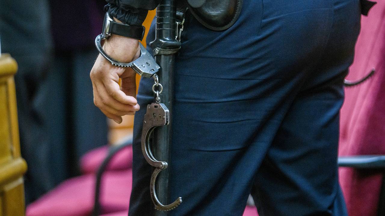 Россиянина приговорили к девяти годам за пять переводов