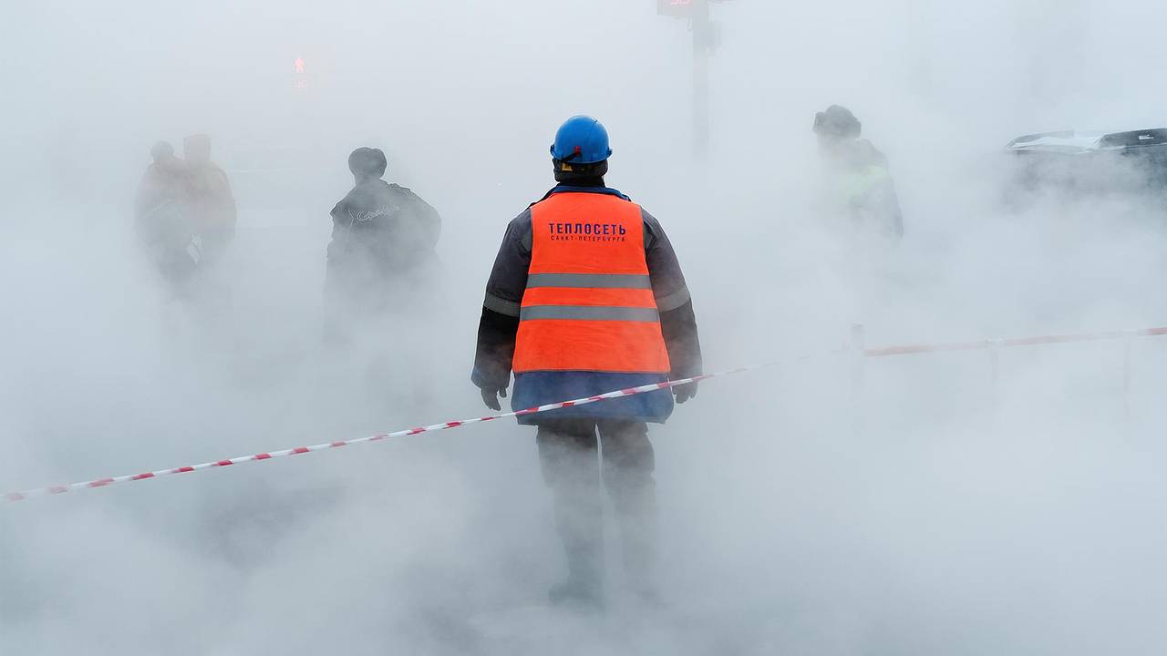 Жители сотни домов в центре Петербурга остались без тепла