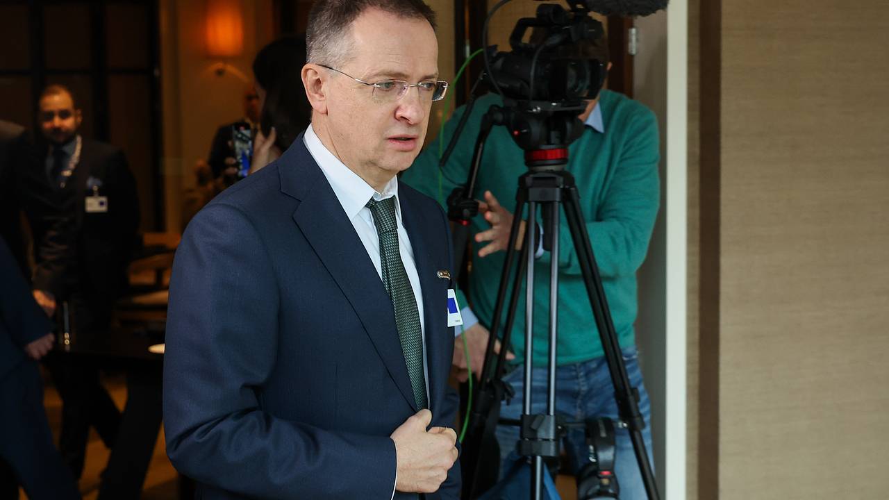 Политолог высказался о ходе переговоров по Украине после характеристики от Мединского
