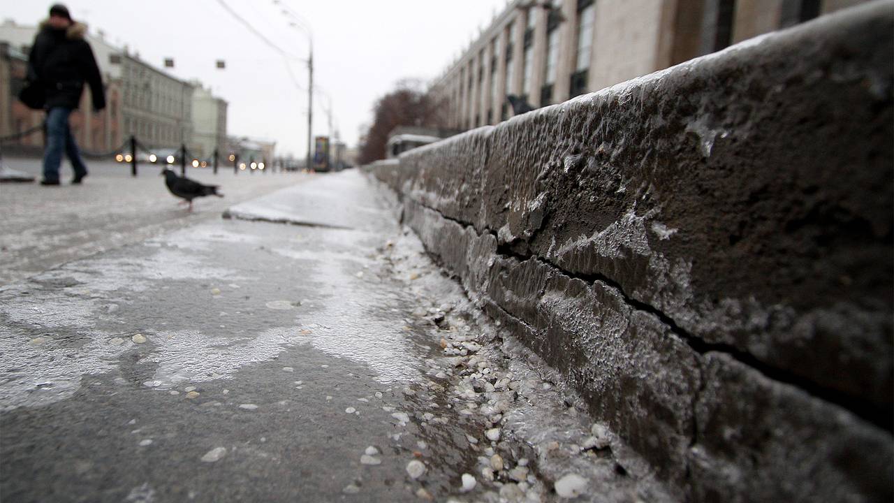 Россиянка отсудила у коммунальщиков более 700 тысяч рублей за падение на льду