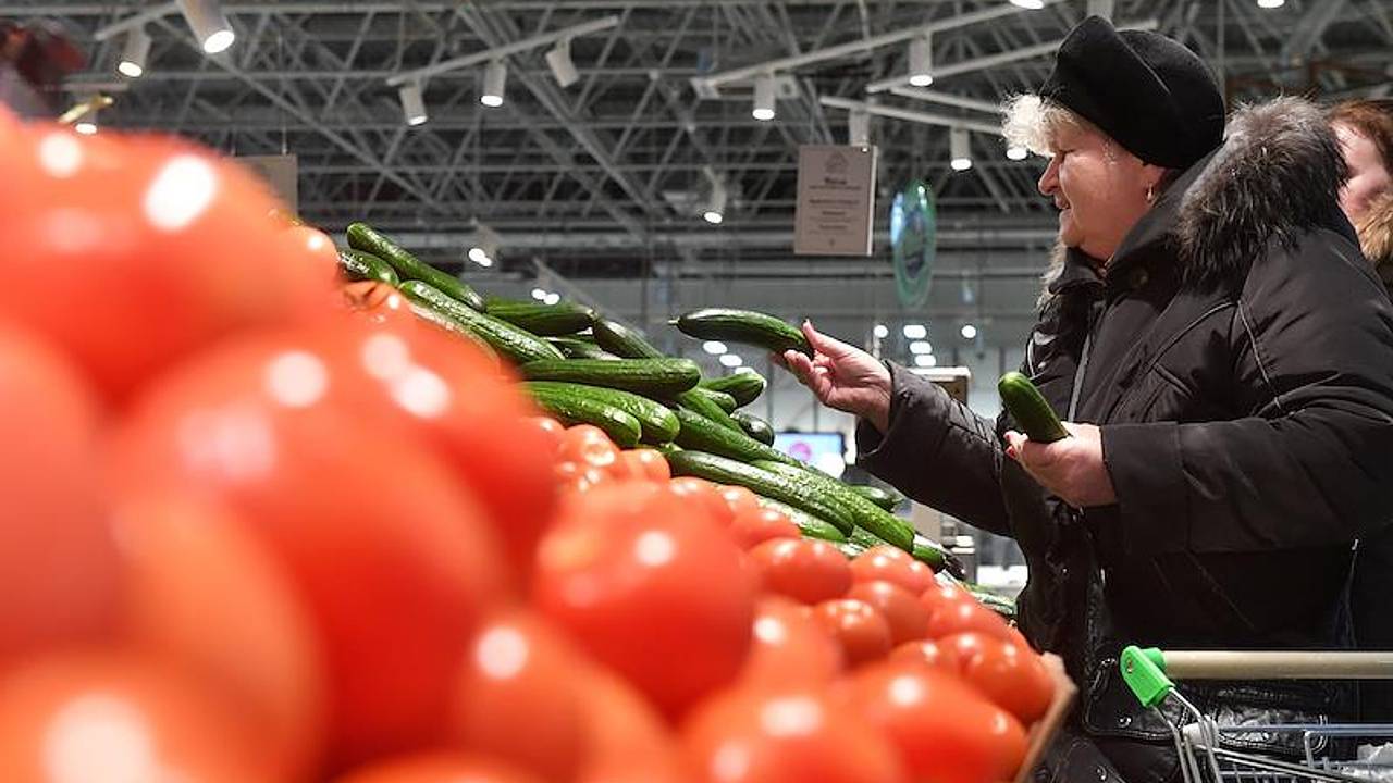 Разброс цен на огурцы в России оказался колоссальным Разброс цен на огурцы в России оказался колоссальным