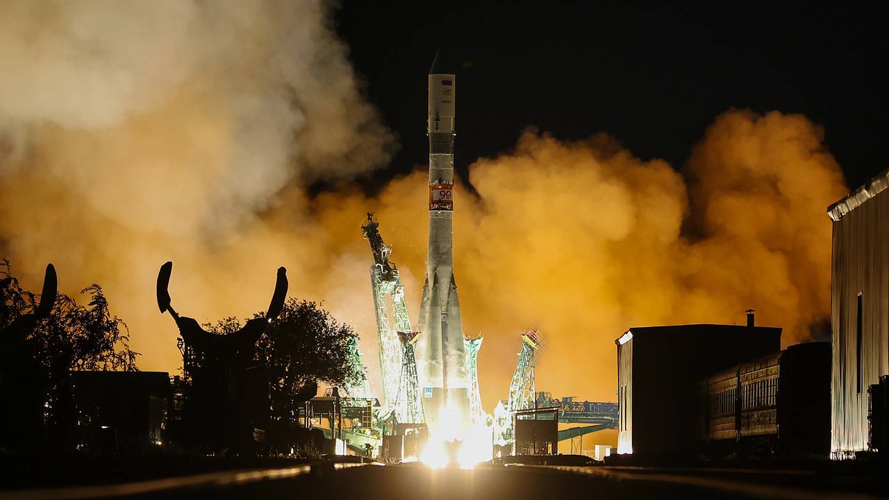 Российский «Прогресс» приподнял МКС