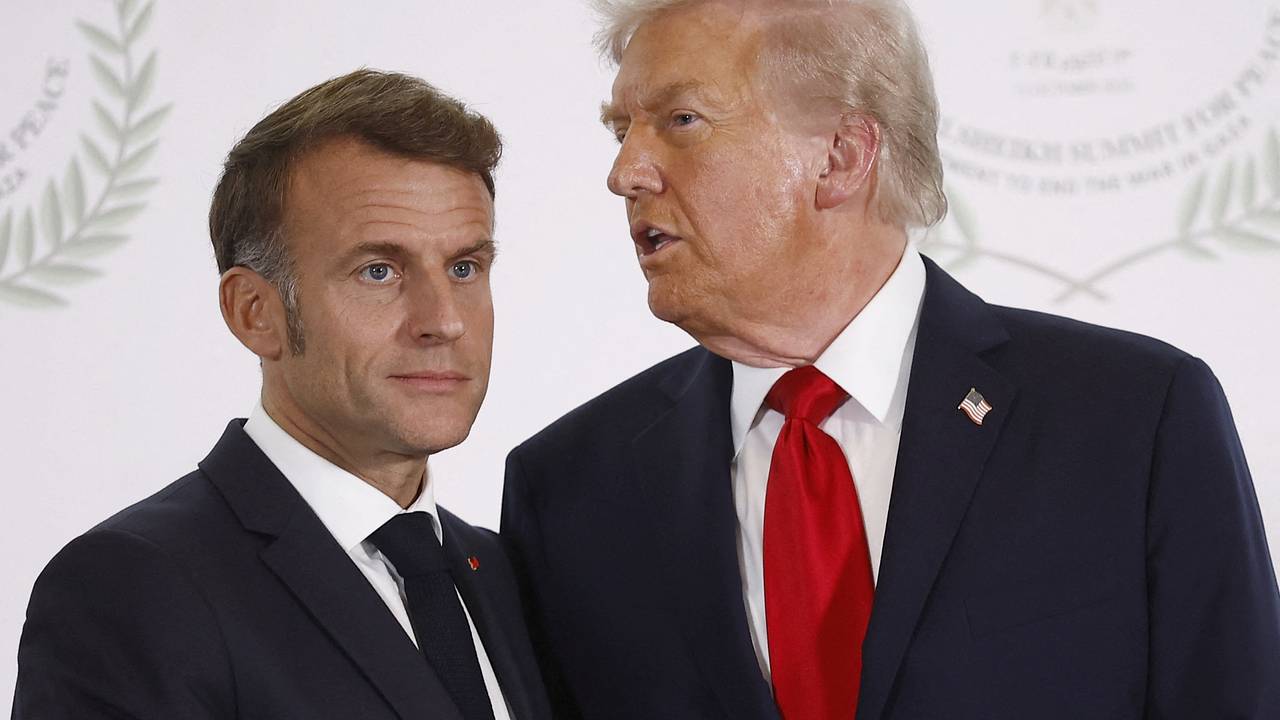 Макрон захотел решить вопросы с Трампом перед своим уходом Макрон захотел решить вопросы с Трампом перед своим уходом