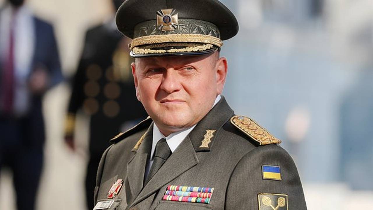 На Украине заявили о президентских амбициях Залужного На Украине заявили о президентских амбициях Залужного