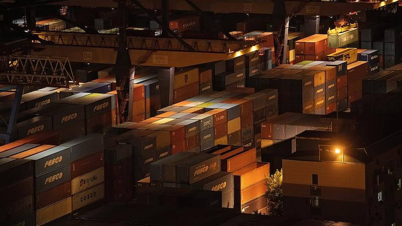 В России схлопнулся параллельный импорт