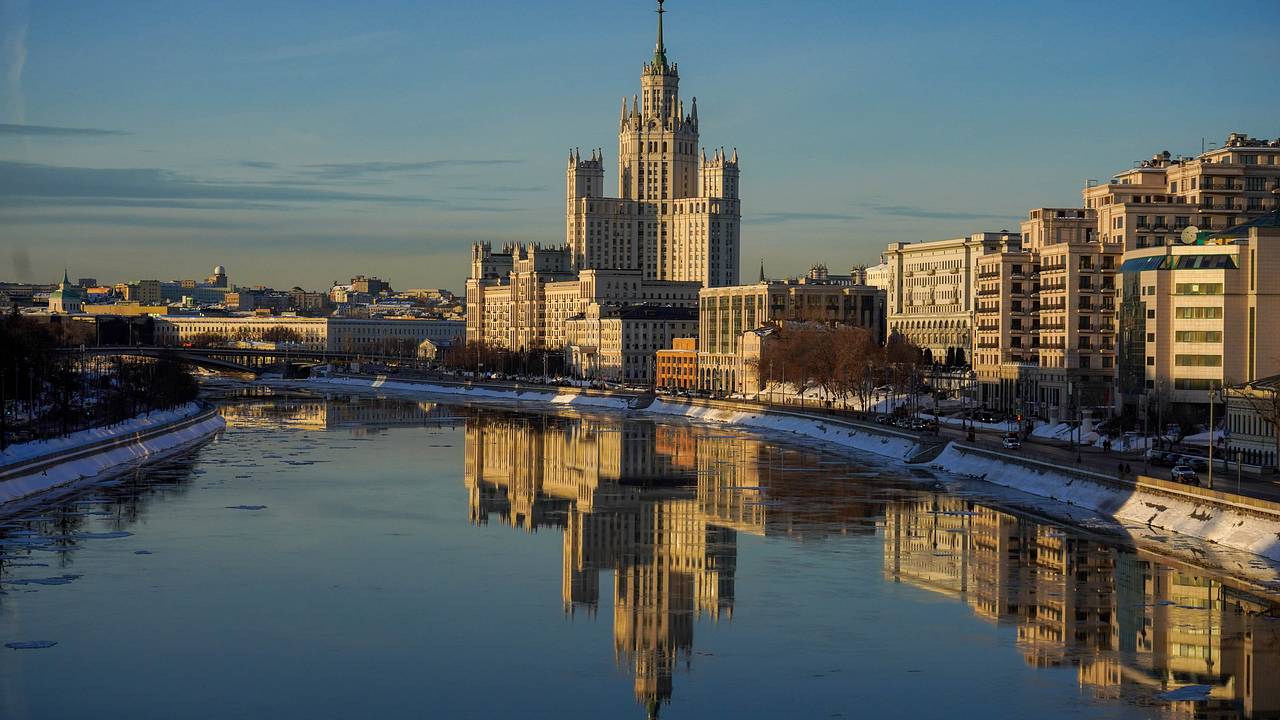 Назван срок окончания снегопадов в Москве