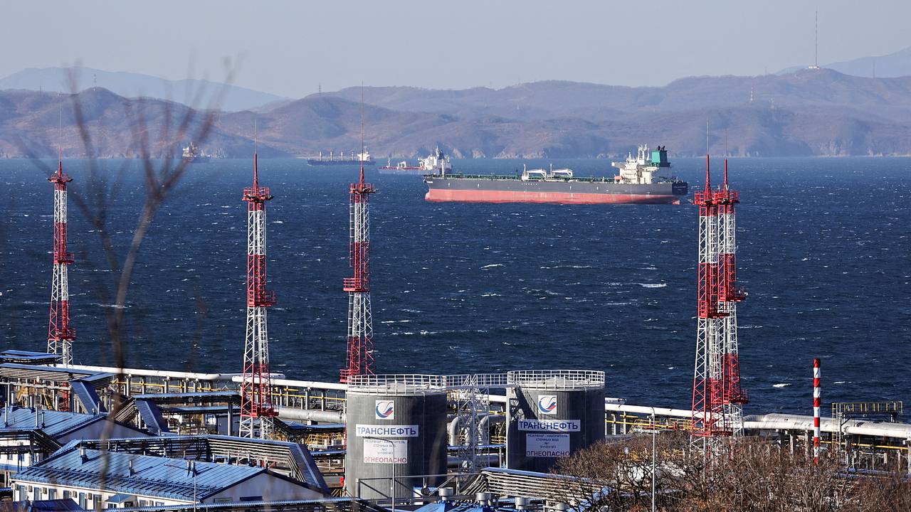 Описана новая тактика России при поставках нефти в Китай Описана новая тактика России при поставках нефти в Китай