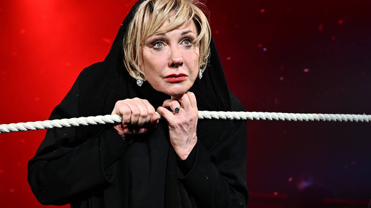 64-летняя Елена Яковлева высказалась об отношении к старости фразой «возраст не победишь»