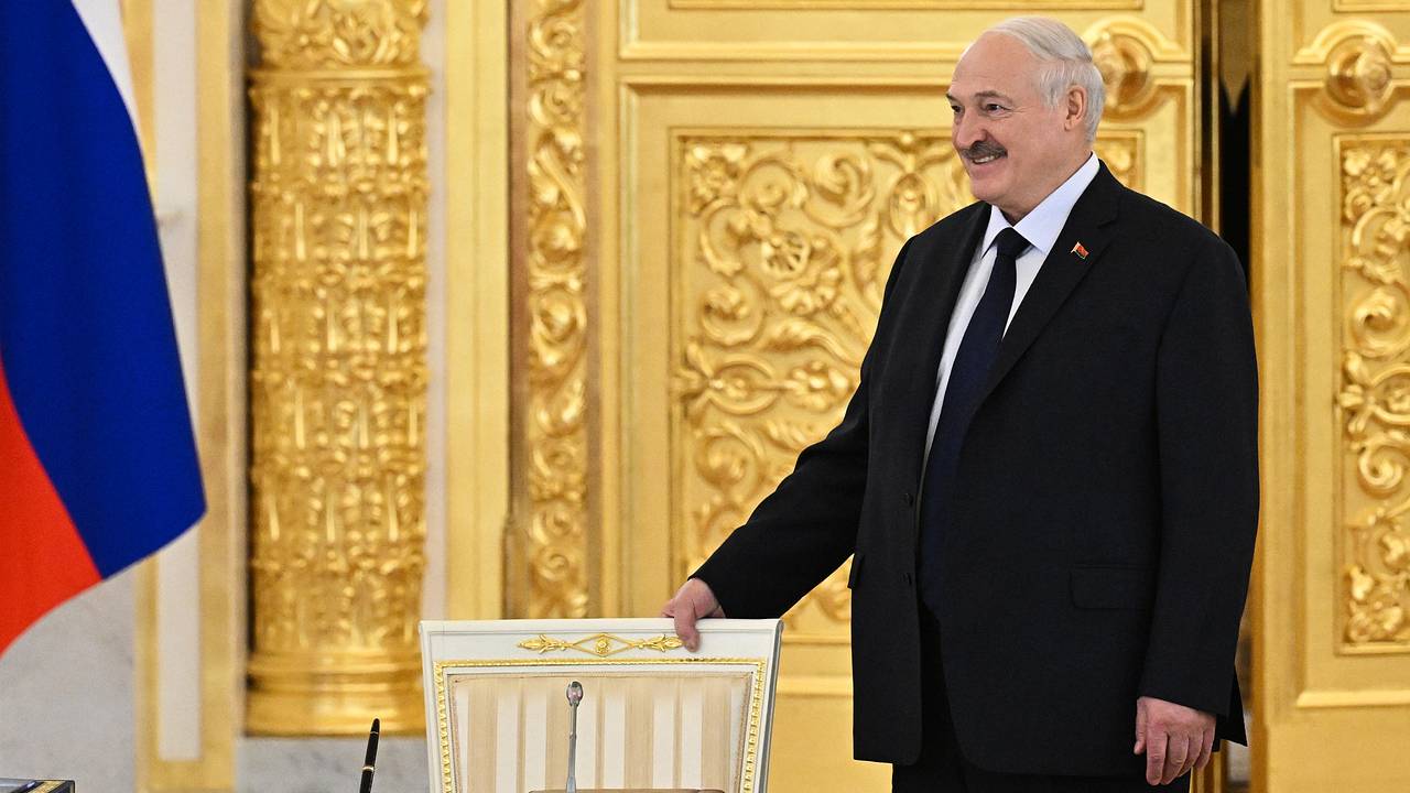 Лукашенко шуткой ответил на обращение «господин президент»