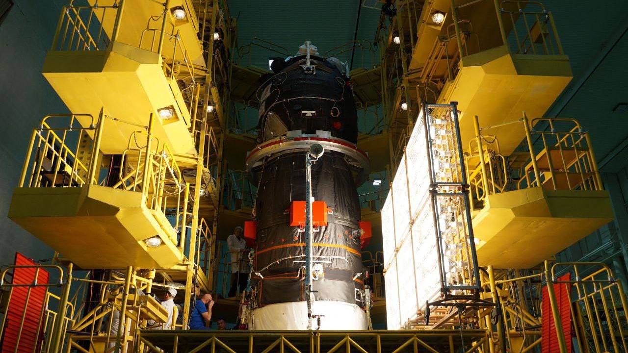 У российского «Прогресса МС-33» проверили солнечные батареи