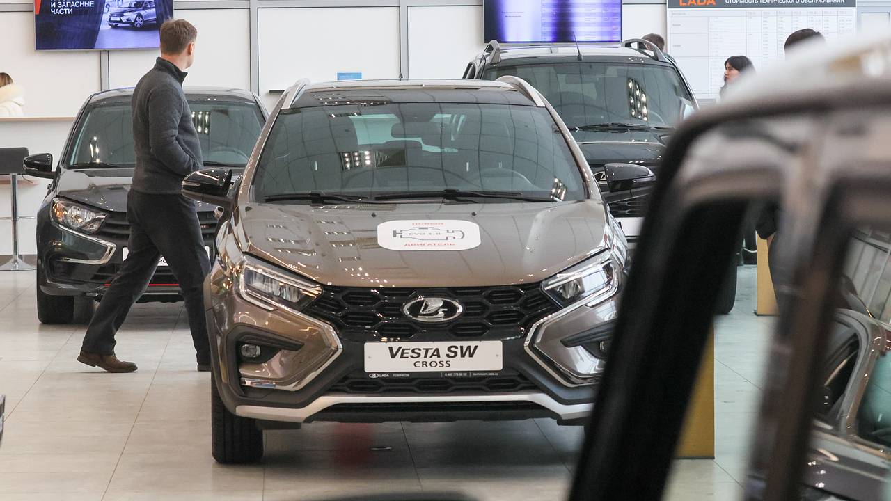«АвтоВАЗ» констатировал худшее начало года для авторынка России