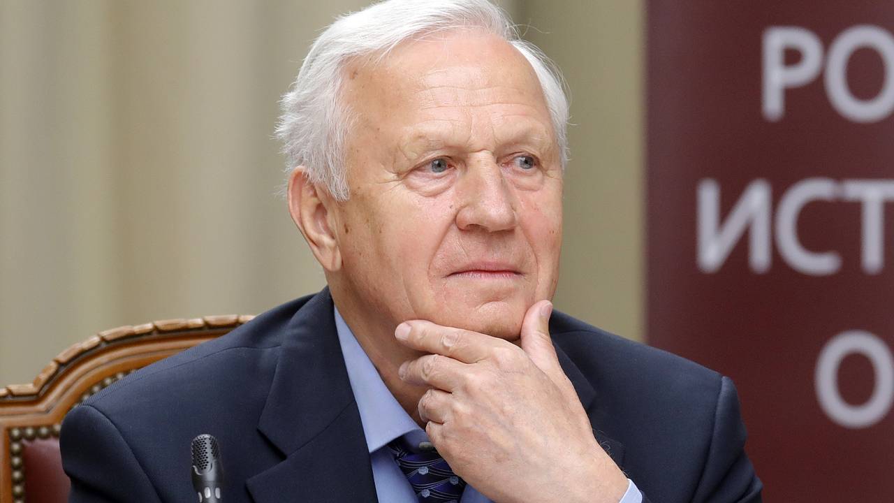 Почетный президент РФС призвал отстранить от международных турниров США и Израиль Почетный президент РФС призвал отстранить от международных турниров США и Израиль