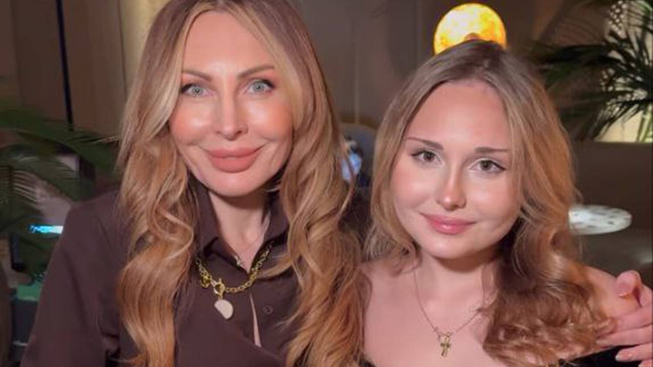 Звезда сериала «Счастливы вместе» показала внешность 18-летней дочери Звезда сериала «Счастливы вместе» показала внешность 18-летней дочери