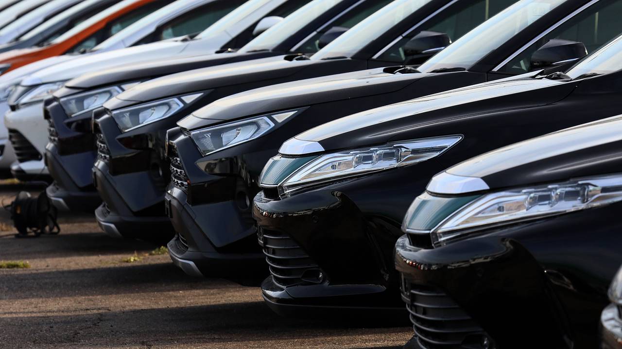 Конфликт на Ближнем Востоке парализовал автомобильный импорт из ОАЭ в Россию