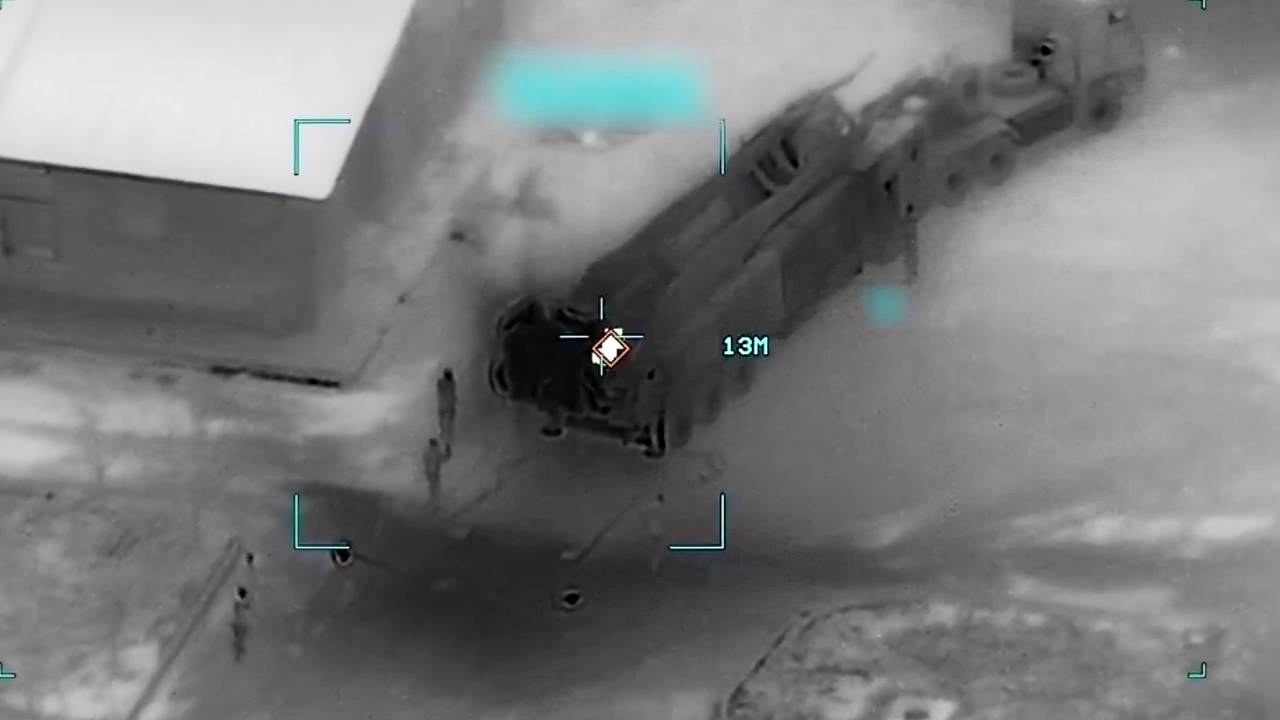 Кадры ударов США по целям в Иране показали