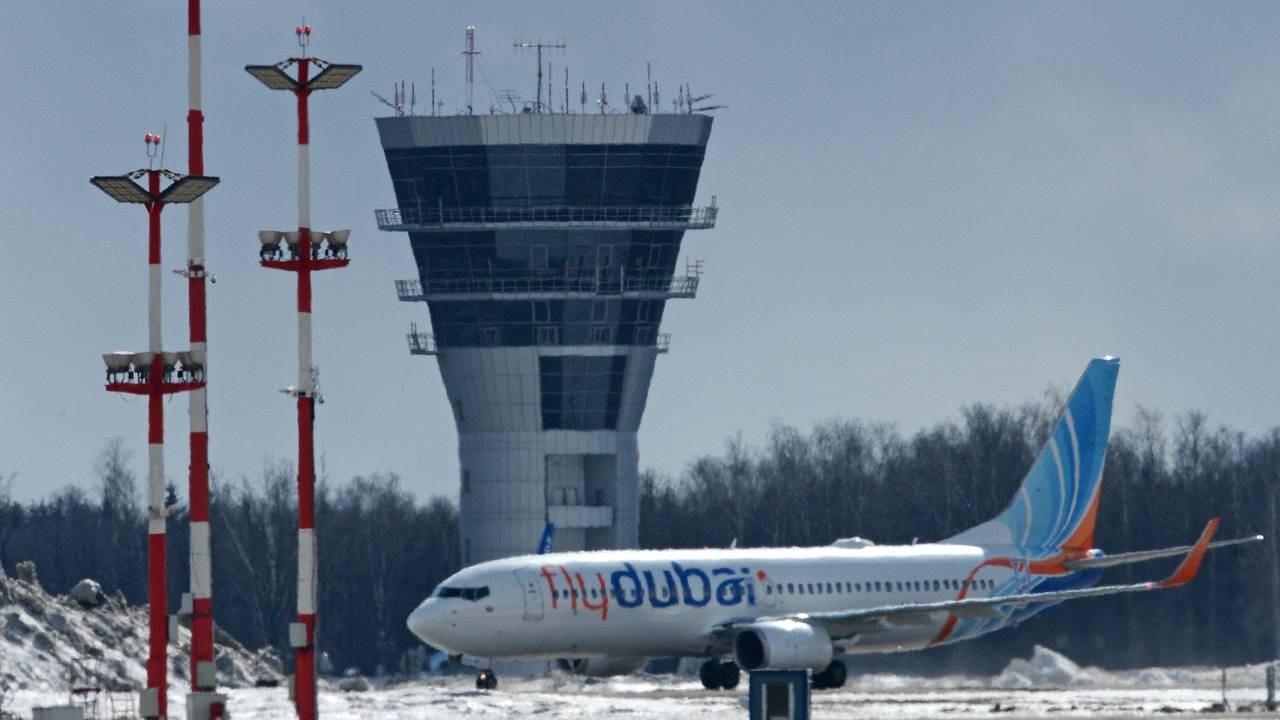 Еще один самолет с россиянами из ОАЭ сел в России