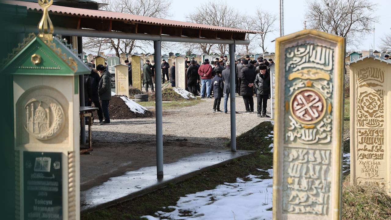 Описана обстановка на похоронах Джабраилова