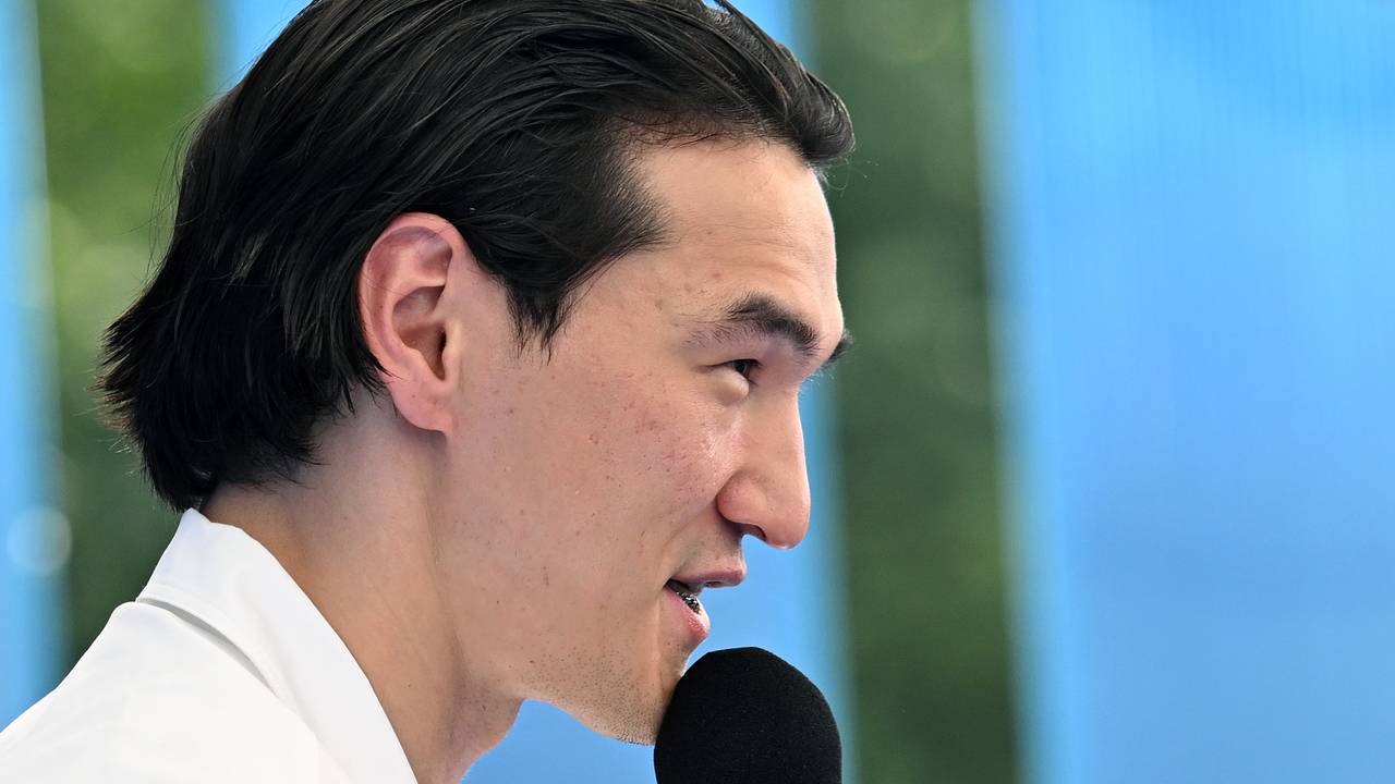 Уехавший в Европу комик назвал загадкой изгнание Сабурова из России