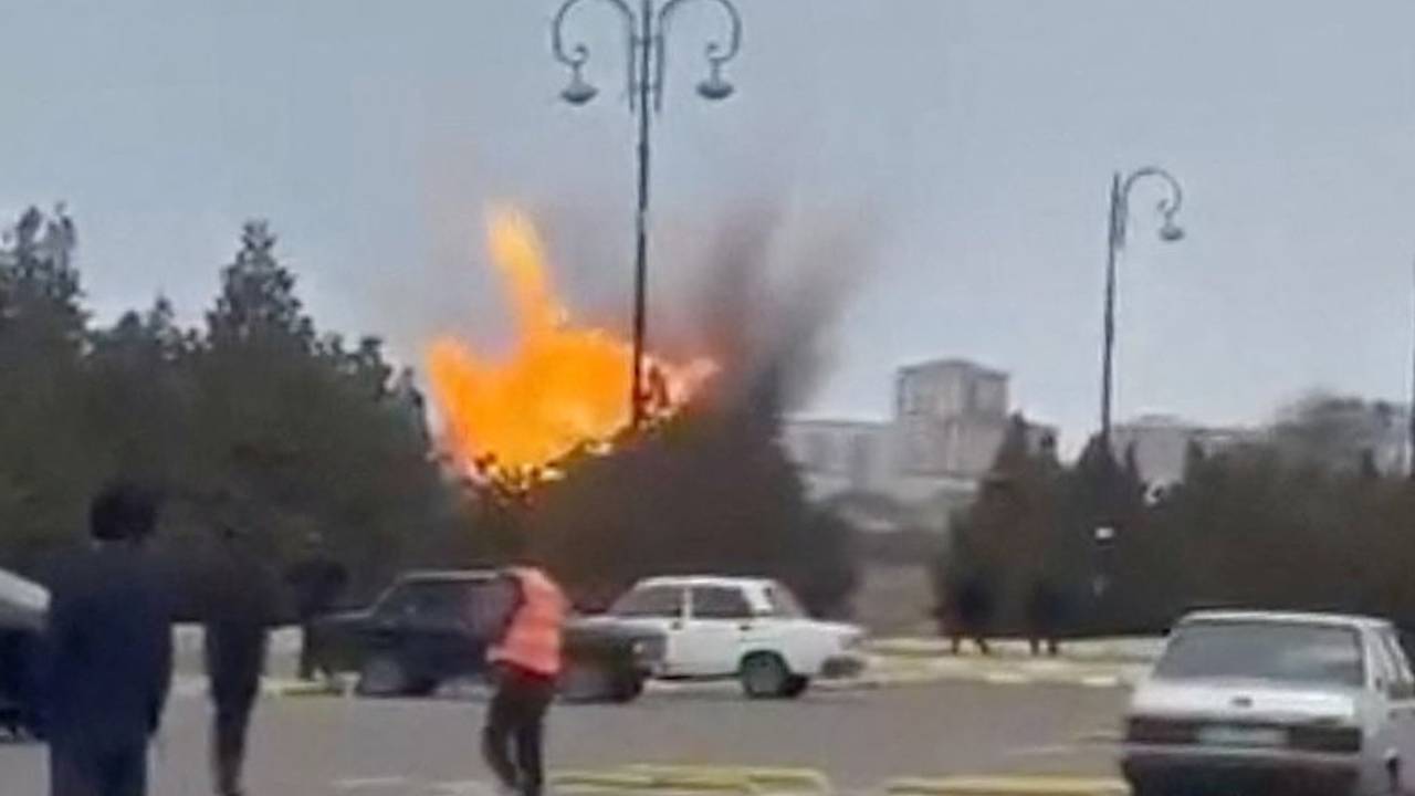 Иранские дроны впервые ударили по Азербайджану. Тегеран отрицает атаку, Алиев требует извинений и дал поручение армии
