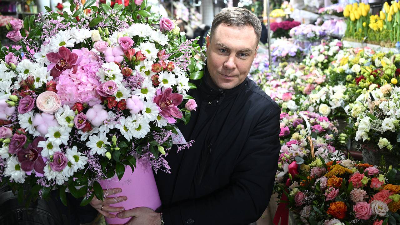 Флорист назвала главный страх мужчин перед 8 Марта