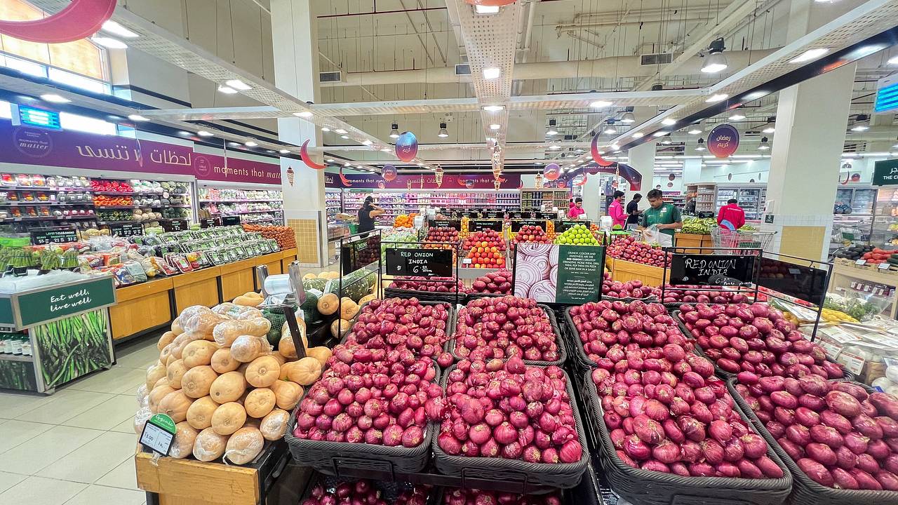 Назван срок исчерпания запаса продуктов в Дубае