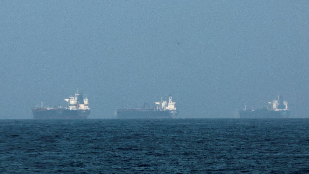 Американский министр рассказал о сроках начала военного сопровождения нефтяных танкеров