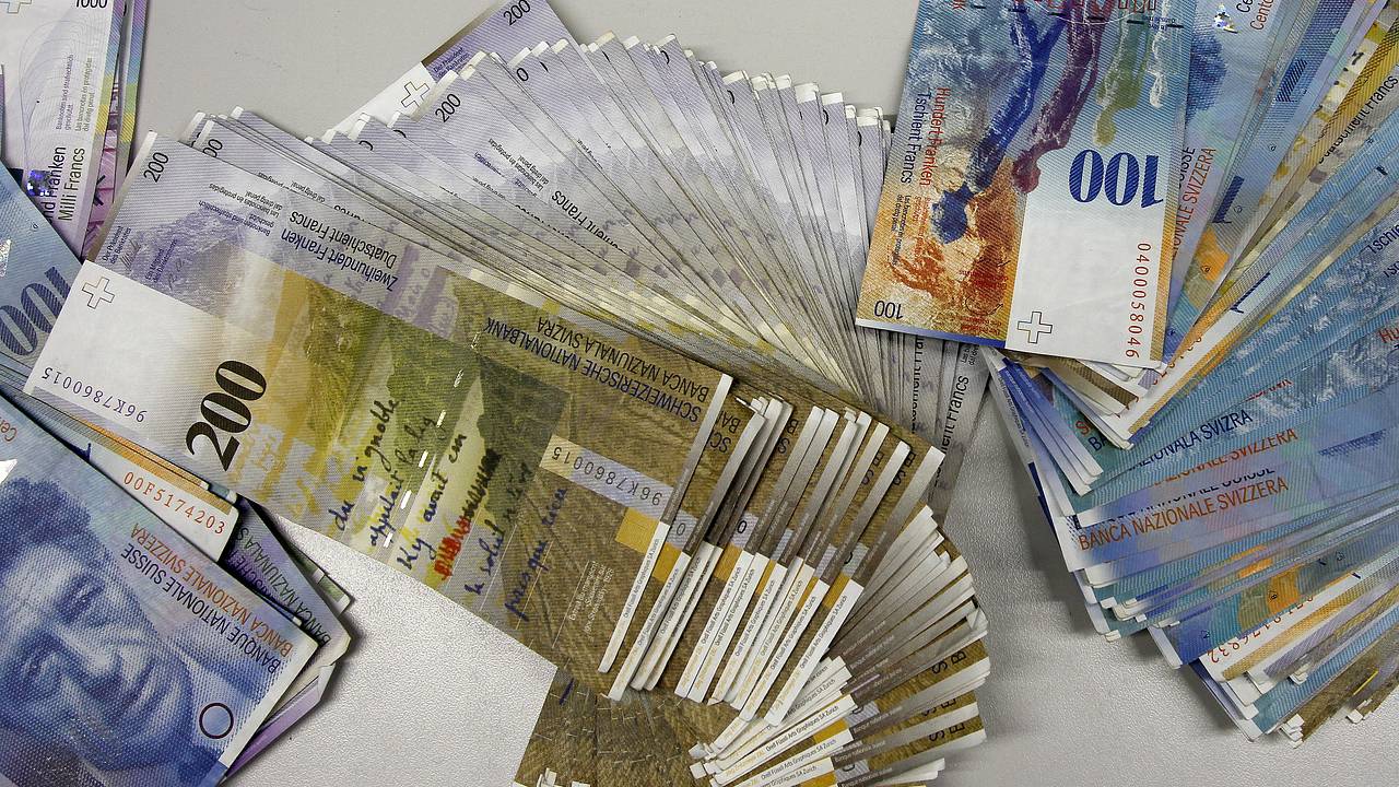 В европейской стране собрались внести доступность наличных в конституцию