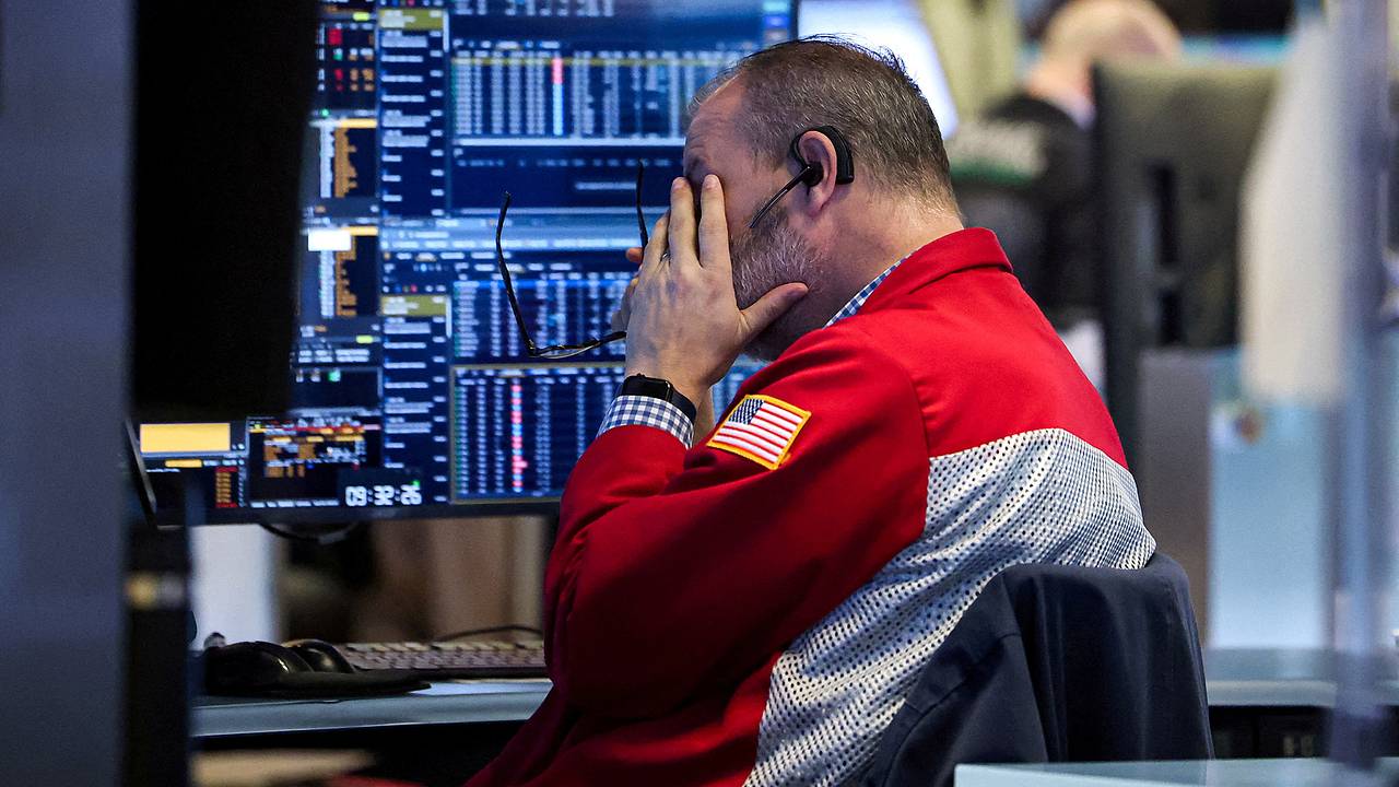 Названы последствия резкого подорожания нефти из-за конфликта на Ближнем Востоке